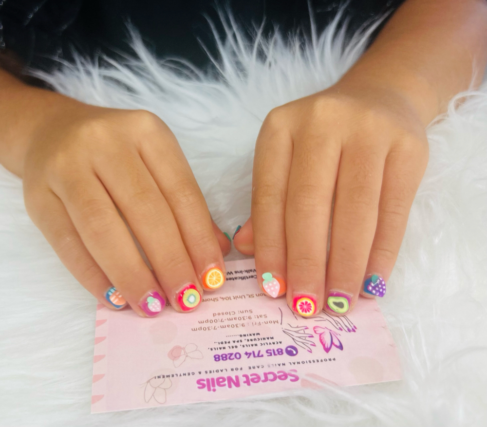 Kid Manicure