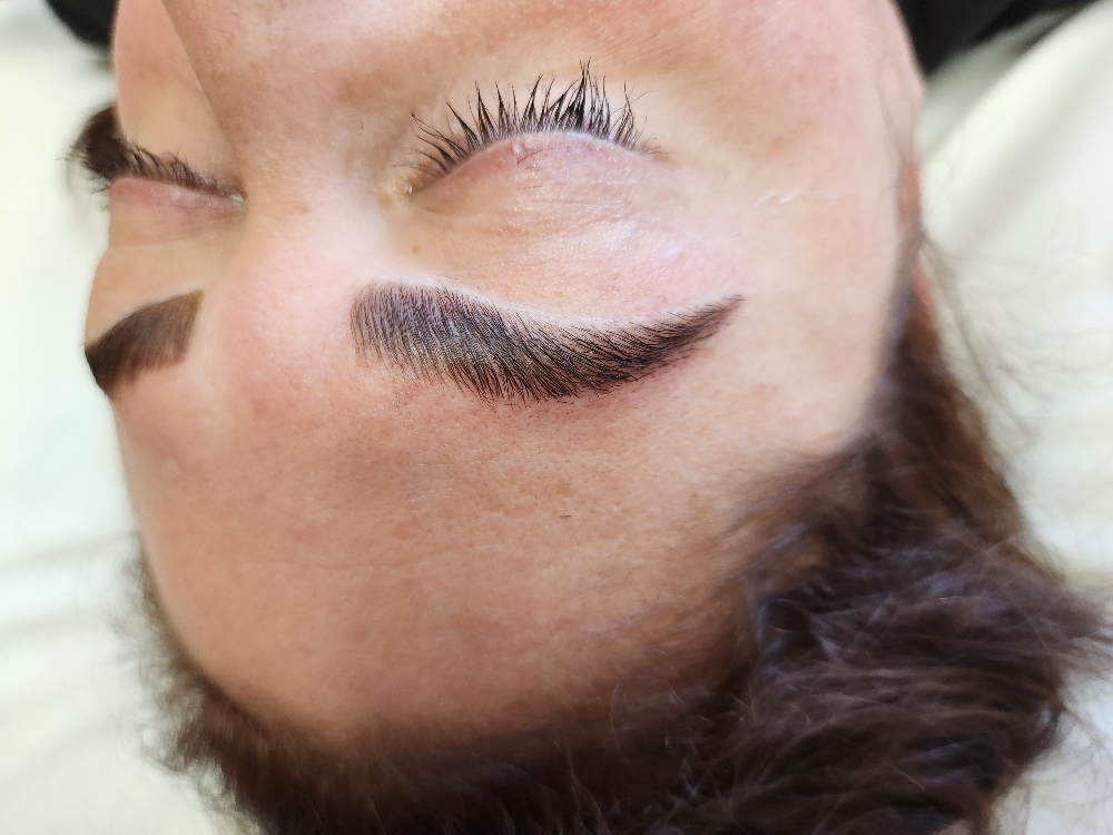 Brow Lamination And Tint