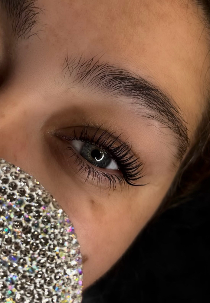 ★ LASH LIFT (W/ TINT +$10) ★