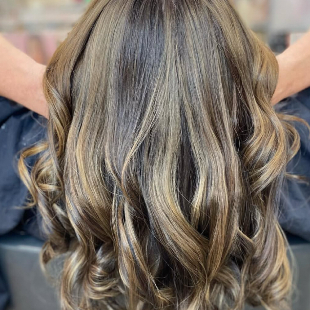 Round Bruush blow-out at Shear Genius Beauty Bar in Lafayette, LA