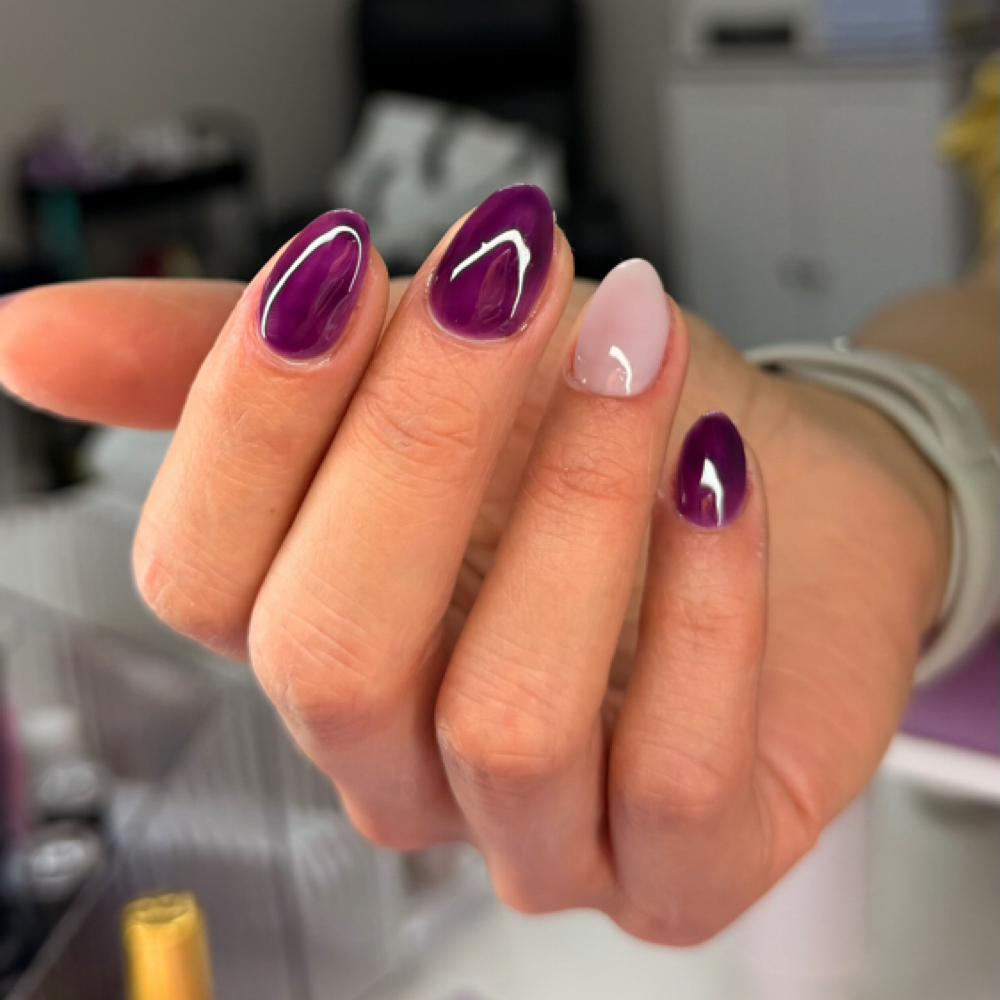Manicure (Esmalte Tradicional) at DariStudio in Dunwoody, GA
