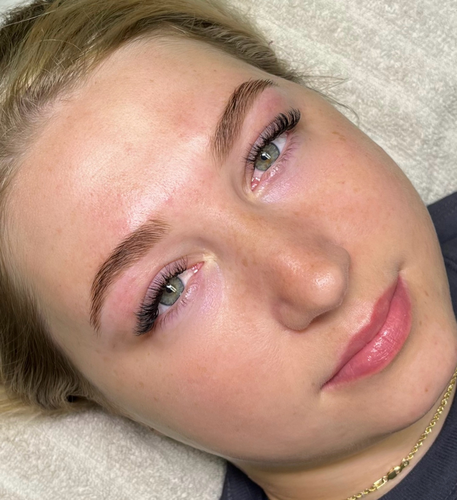 Airbrush Brow Tint & Sculpt