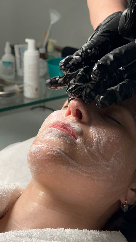 Acne Targeting Facial