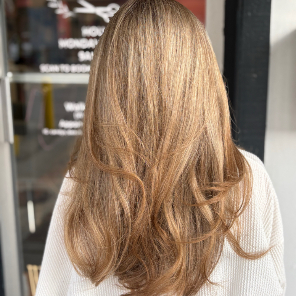 Blowout at Colors With Clara in Belton, TX