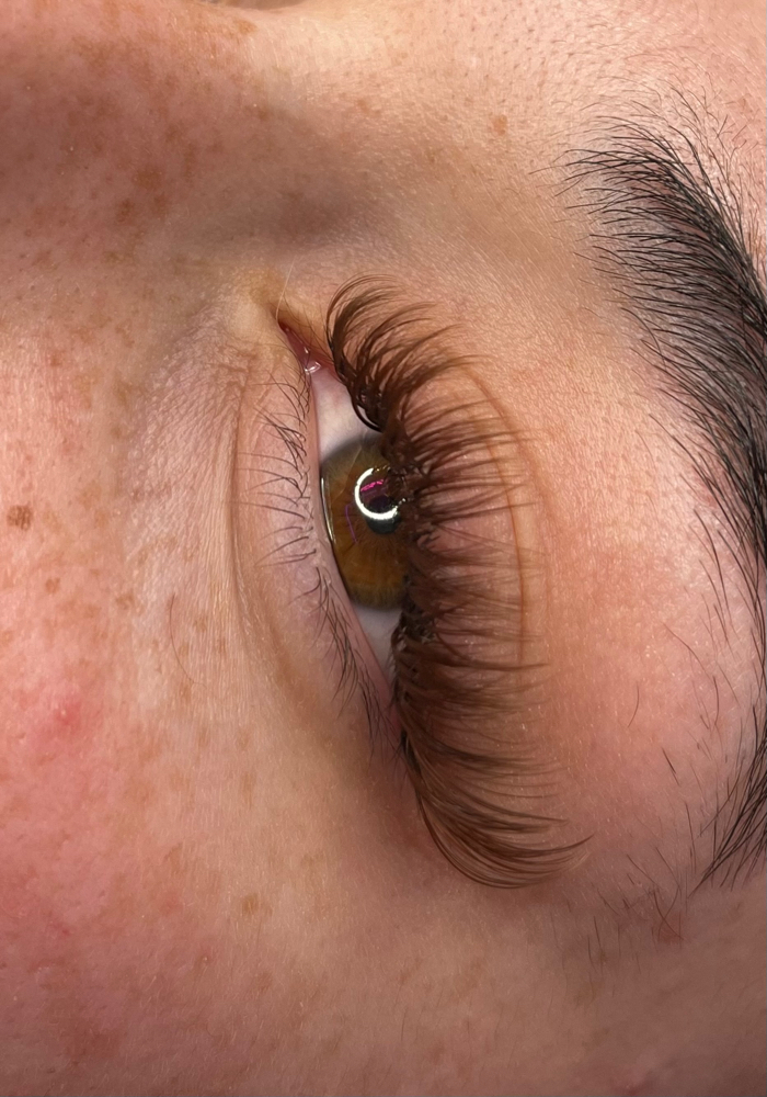 Color lashes