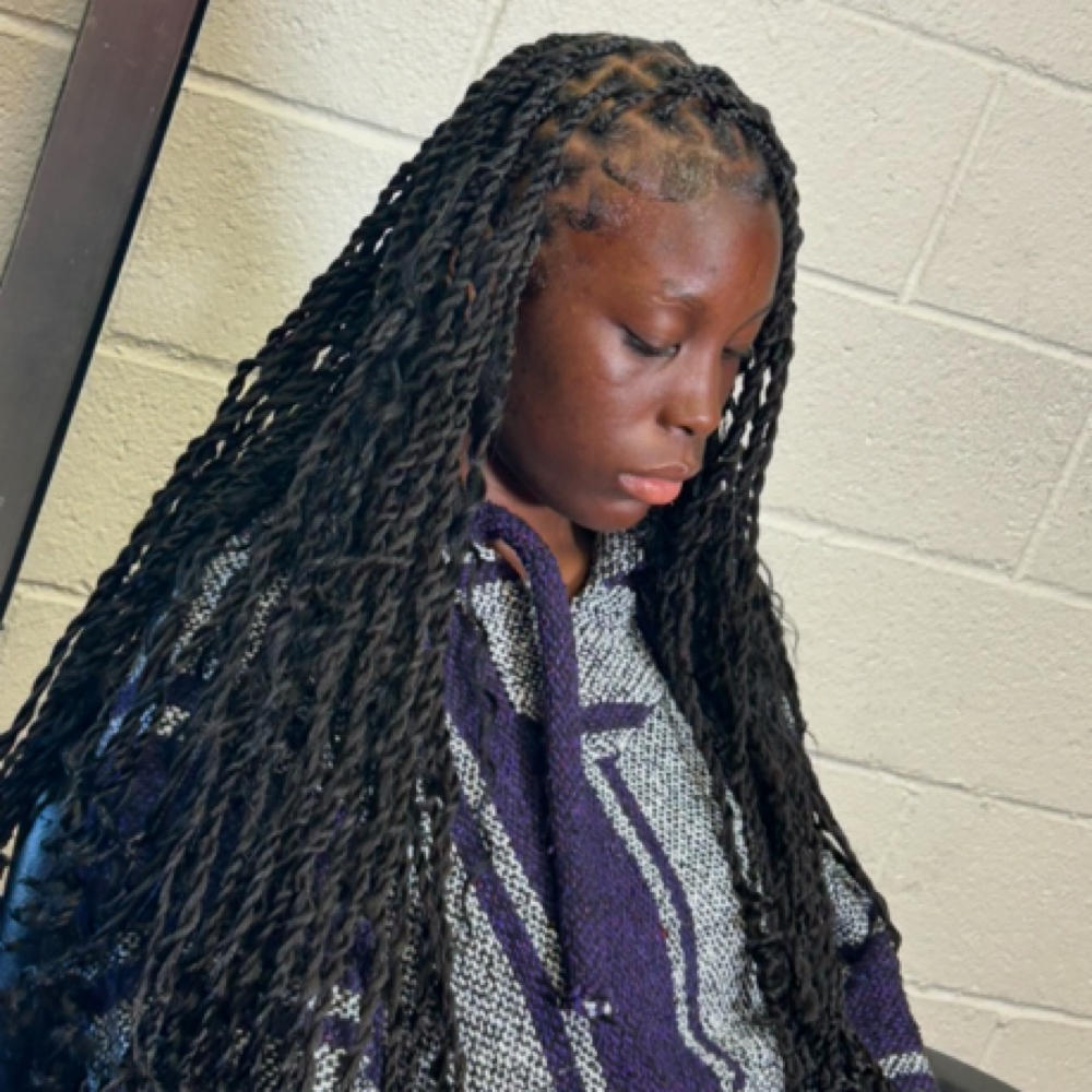 Smedium Boho Island Twist at Theestylestt in Sacramento, CA