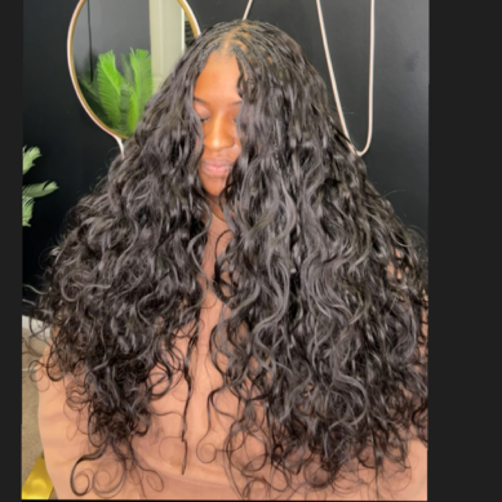 Small Borabora Miracle Knots at Styles By Labelle in Puyallup, WA