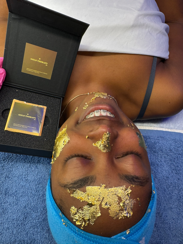 24K Golden Glow Facial