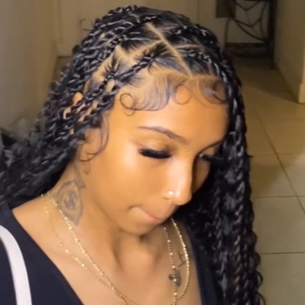 Medium Island Twist at Lavished.rinaii in Victorville, CA