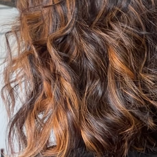 Women’s Haircut & Blowout