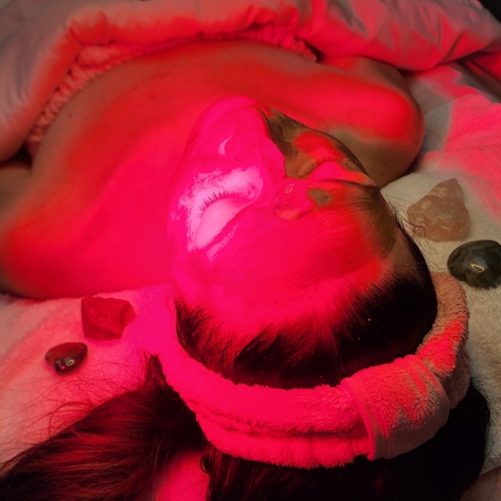 Red Light Therapy For The Body🪬🔮 at SJS Skinz in Brandon, FL