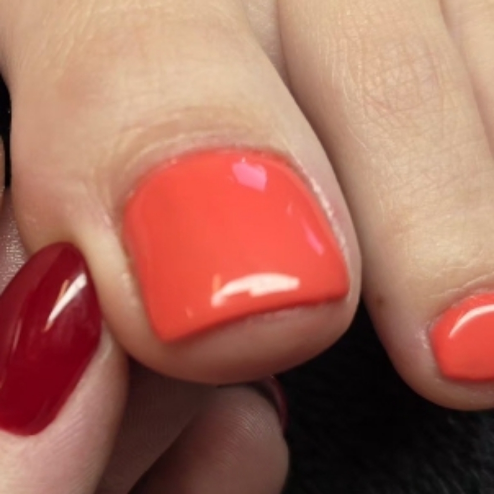 Nail Reconstruction at Refined Nails with Caroline in Lakeport, CA