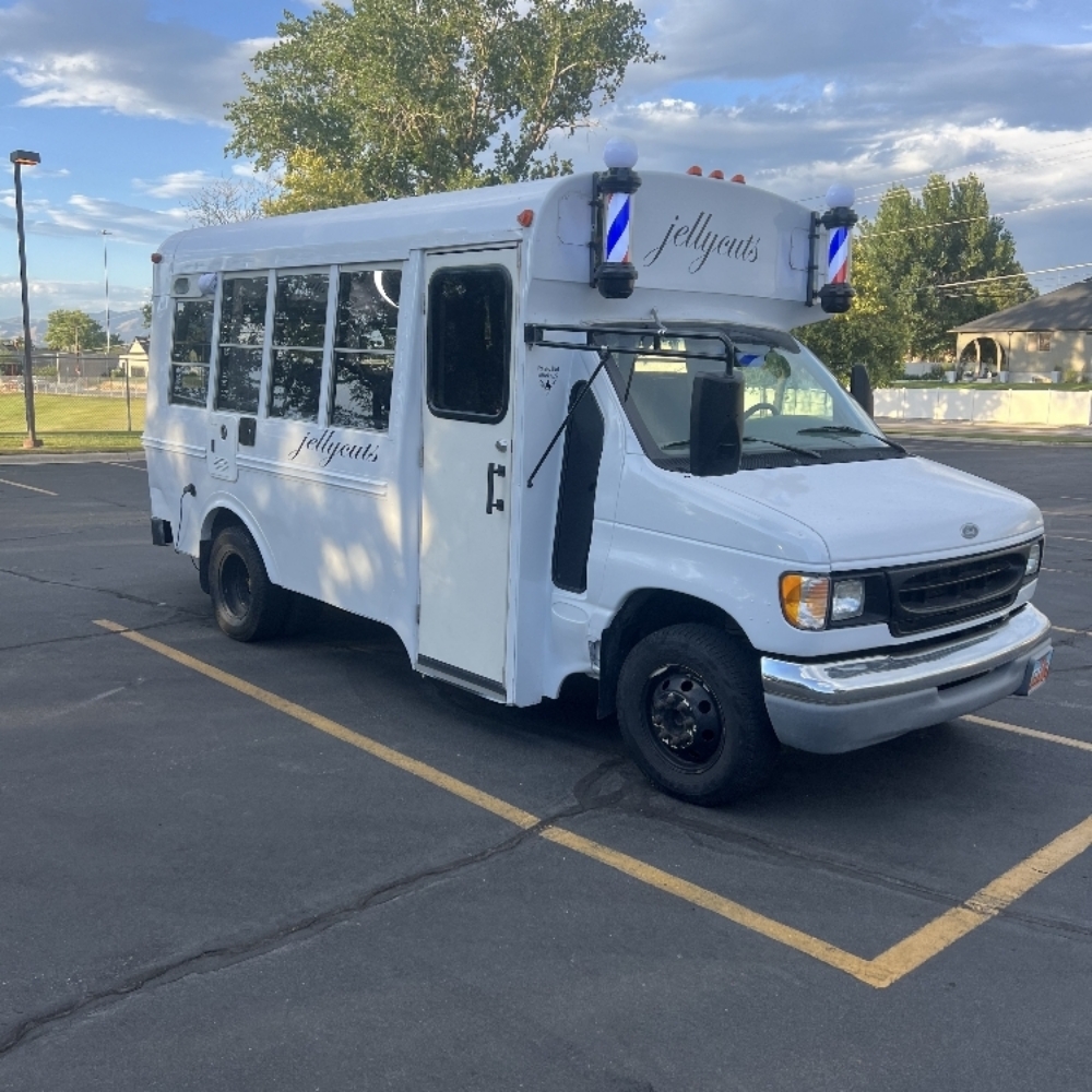 Travel-Haircut&Beard