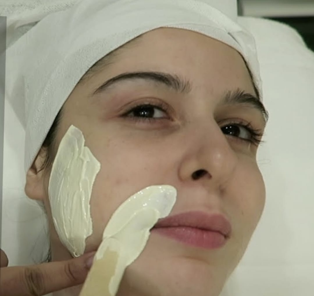 Full Face Waxing