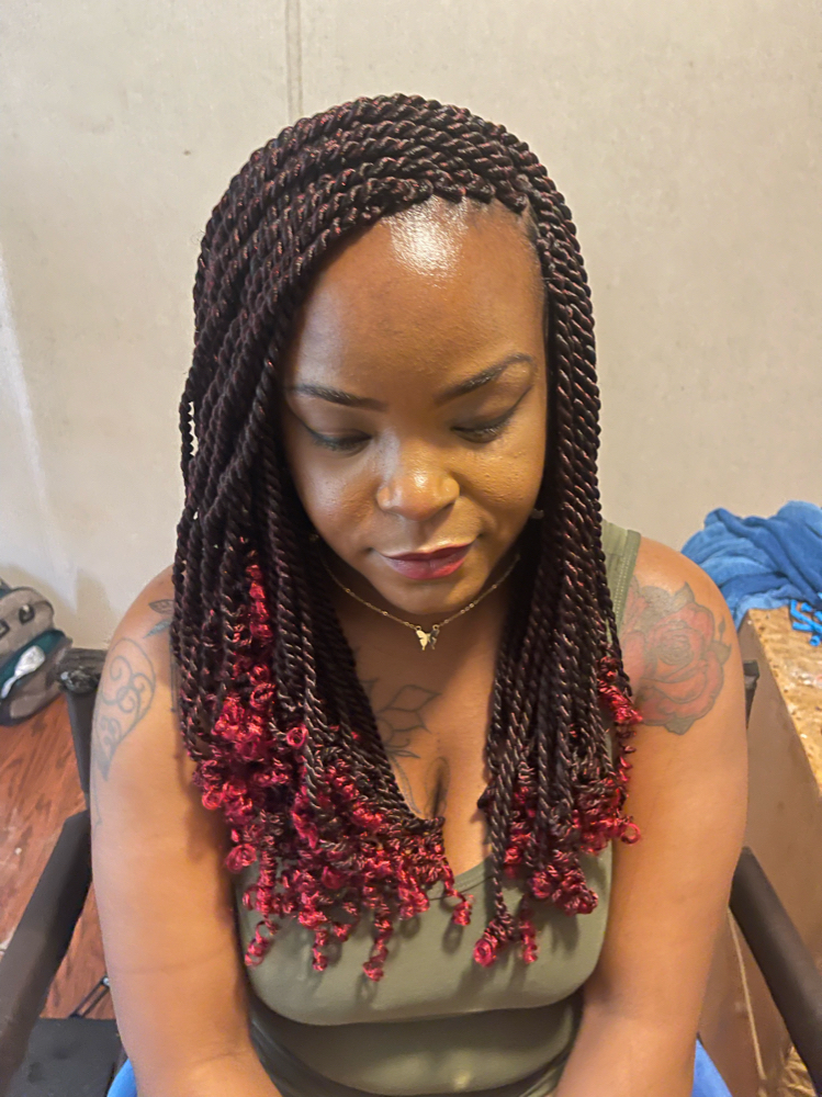 Senegalese twist W/ Curls
