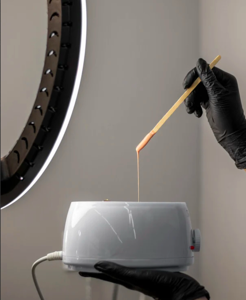 Feet Waxing Service