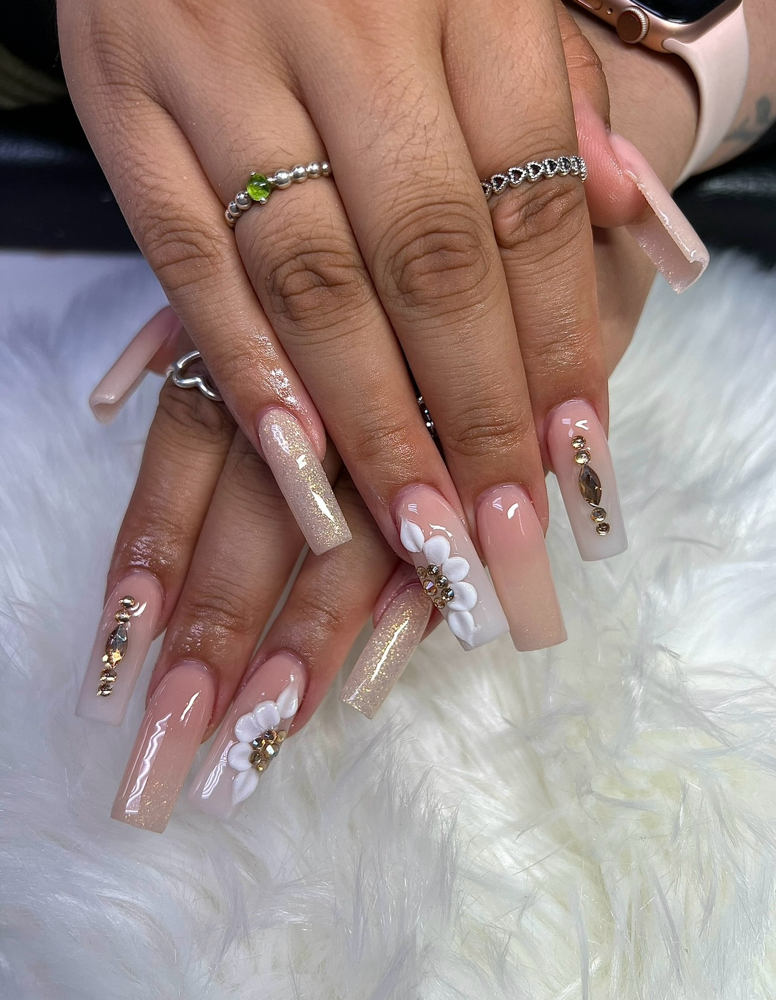 3D Flower at Rubiiglownails in North Carolina, NC