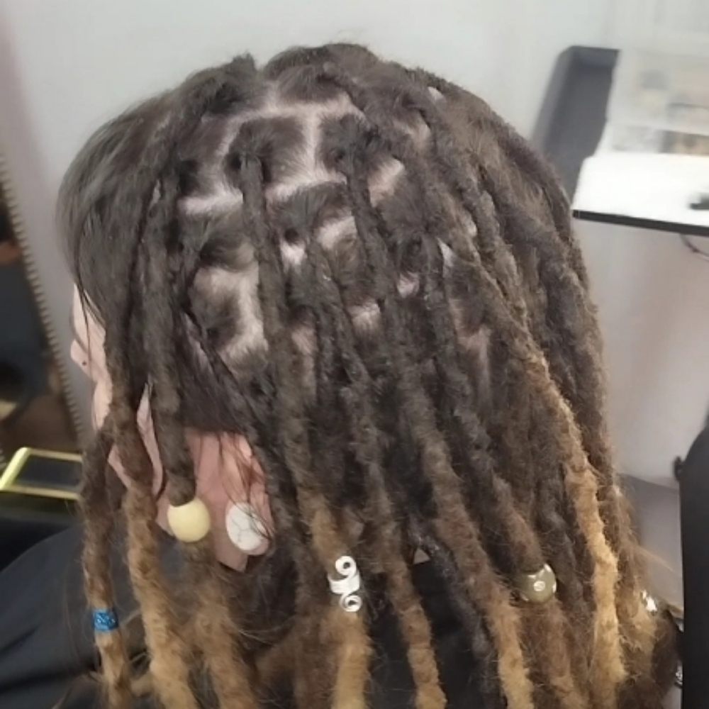 Crochet Maintenance (50$ Per Hour) at Medusa Locs in Spokane, WA