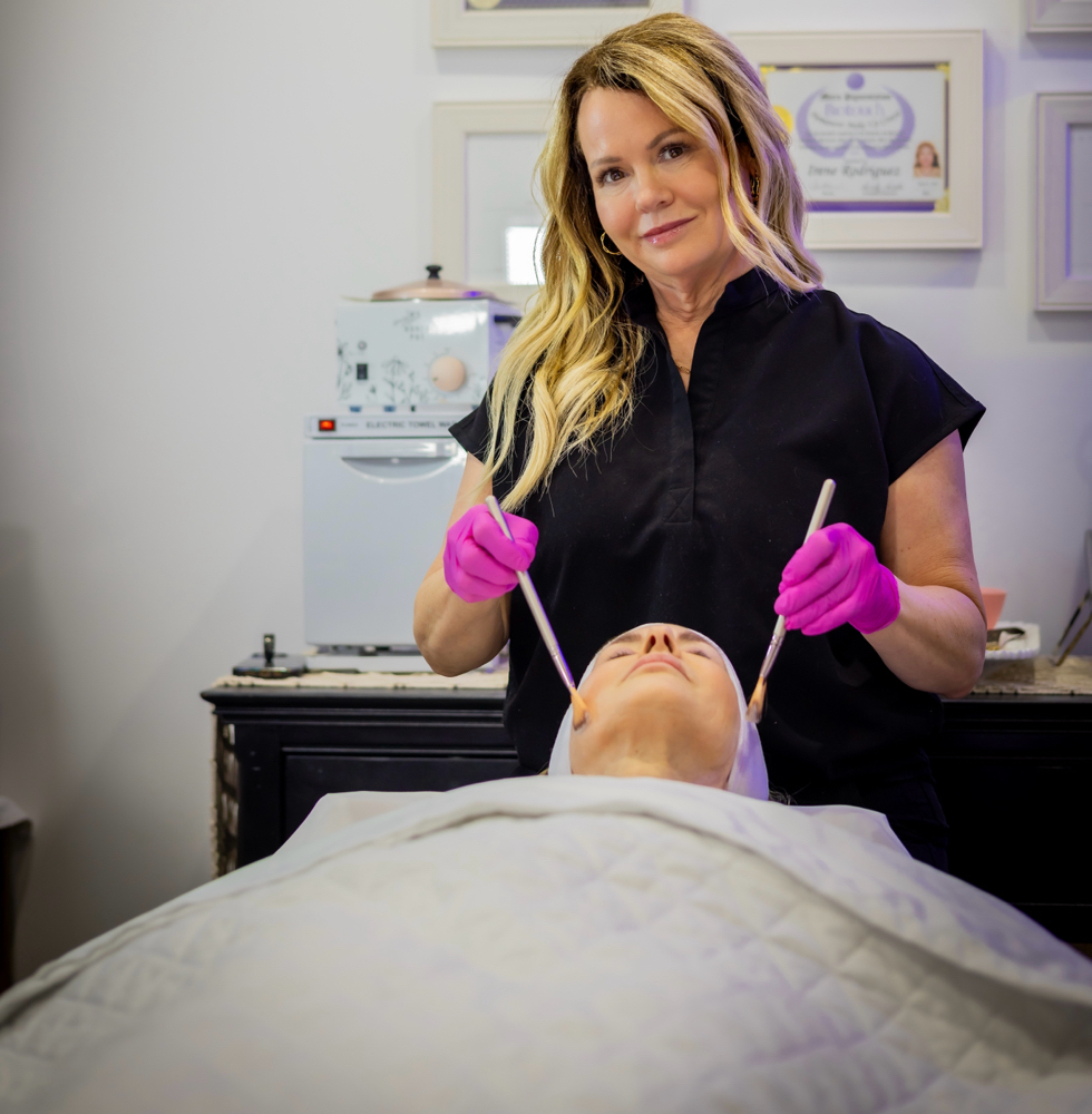 Glisten Luxe Facial