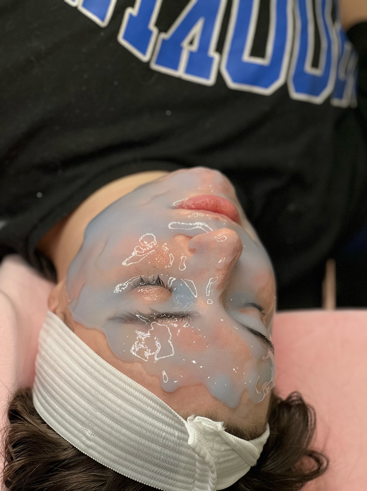 Dermaplane Facial