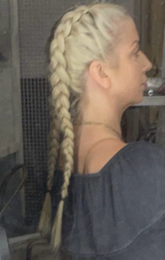 On Location - HAIR STYLE • Braids