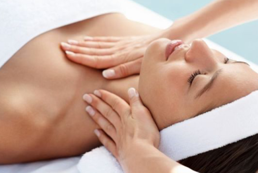 Add décolleté massage