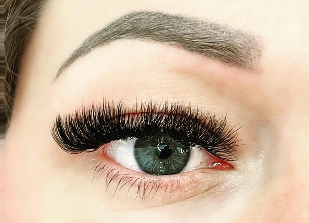 Mega Volume Lash Extensions
