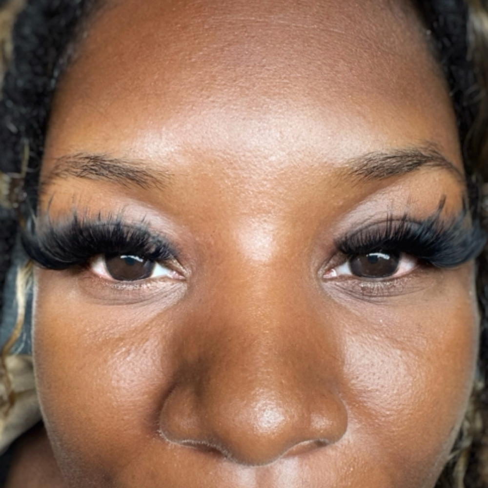 Drama Lash set at Jazz the Esthetician in Mesquite, TX