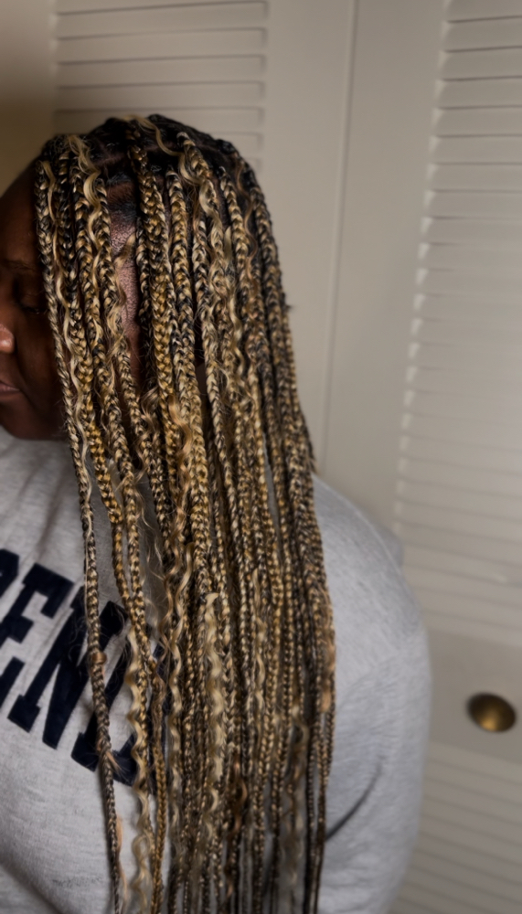 Small Knotless at Hair By La in Akron, OH