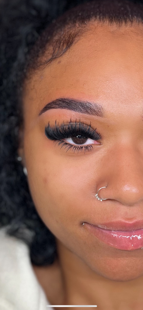 Mega Volume Lash Extensions
