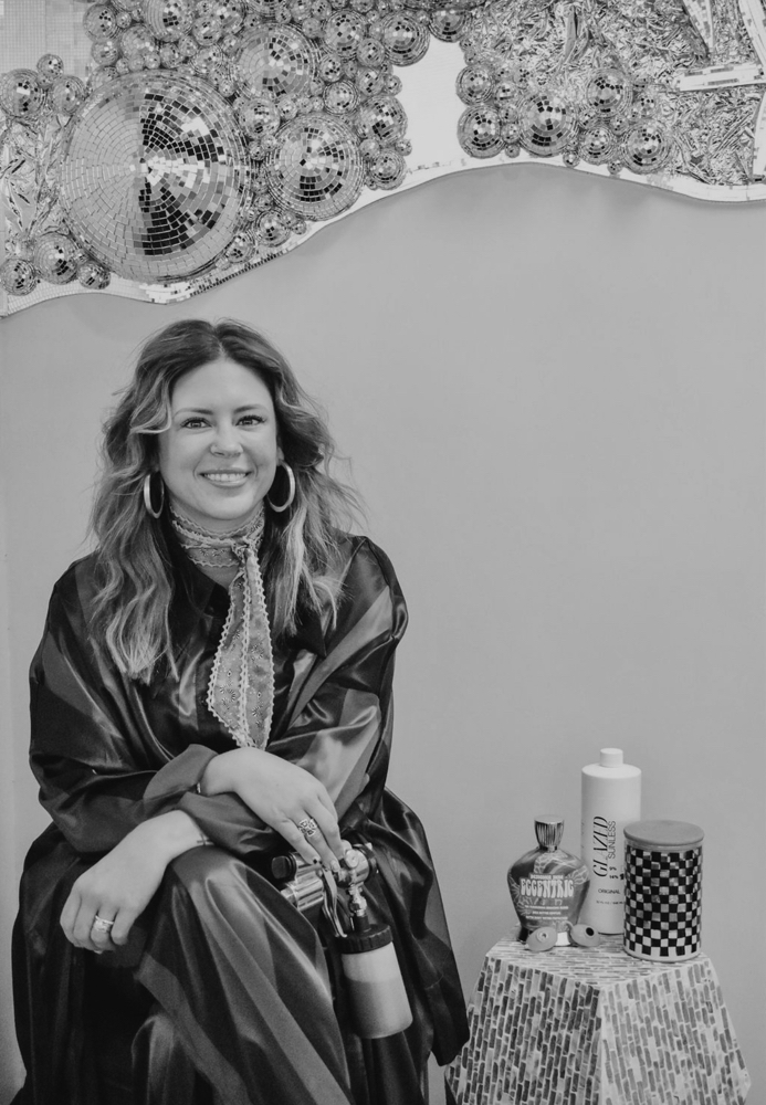 Airbrush Spray Tan - Mobile Glo at GOLDEN GLO SUN SPA in Baytown, TX