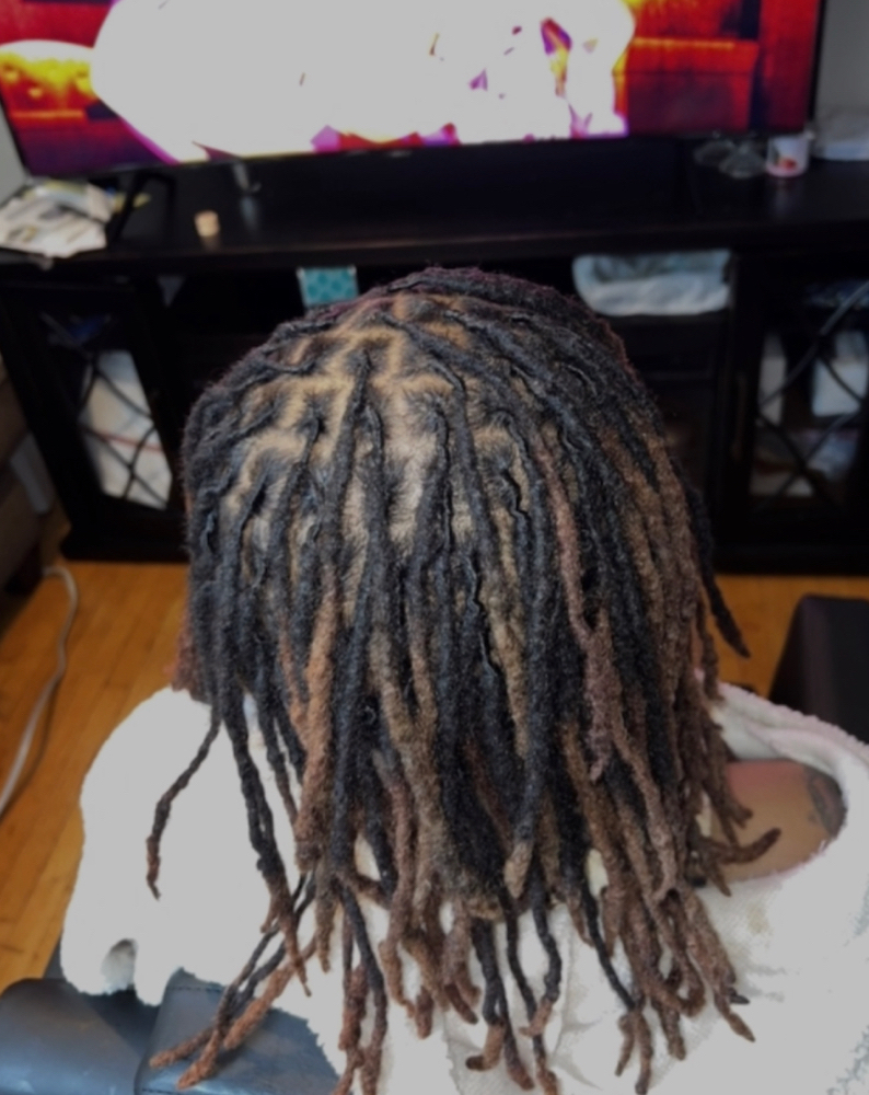 Retwist at Desyre Flawless Beauty in Catonsville, MD