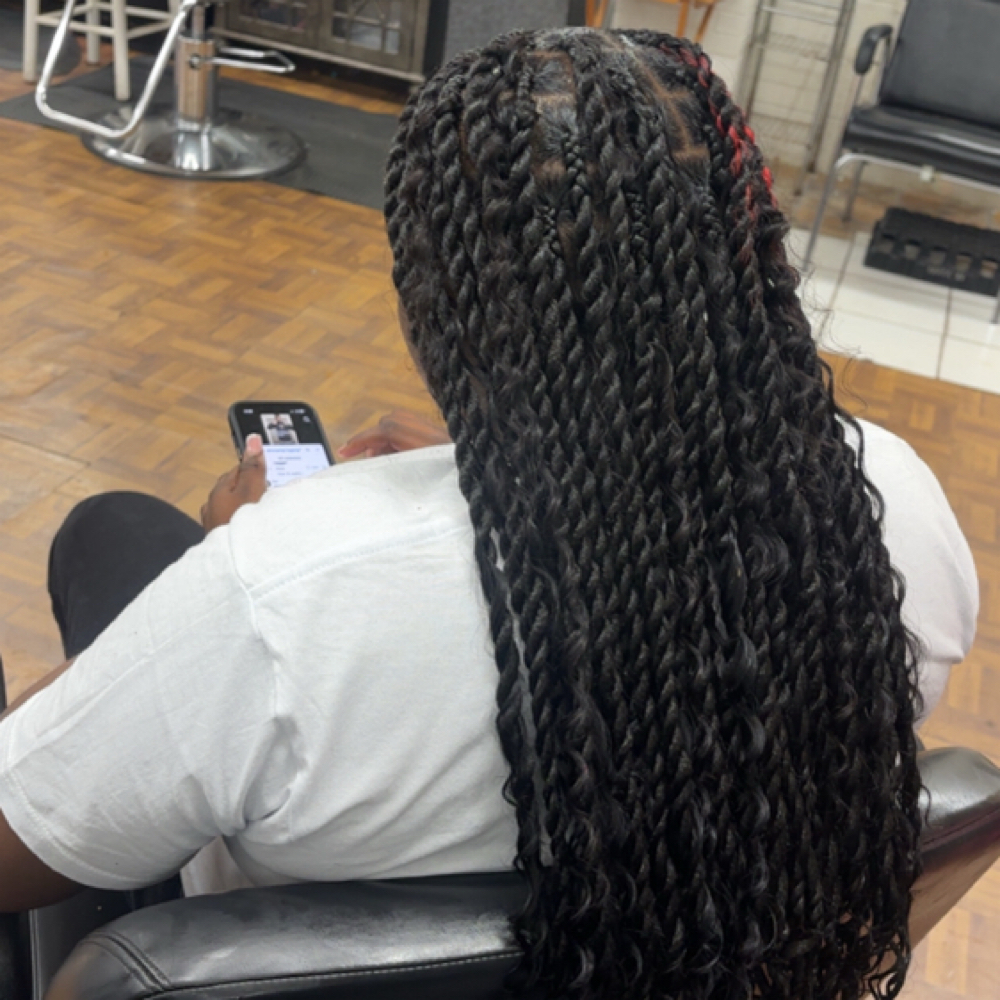 Island Twist at DaBraiidTrapp in Elizabethtown, NC