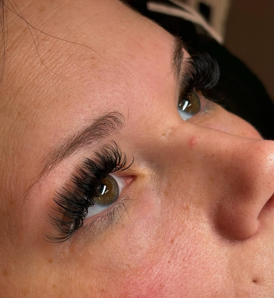Full Lash Extension Set