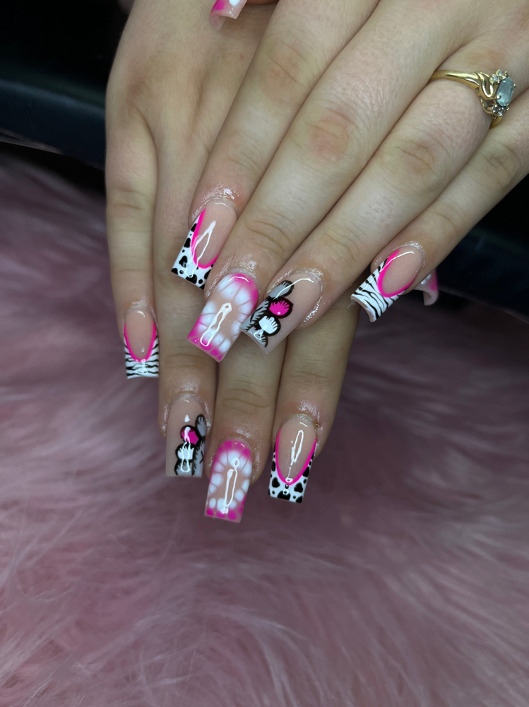 Signature Nail Art