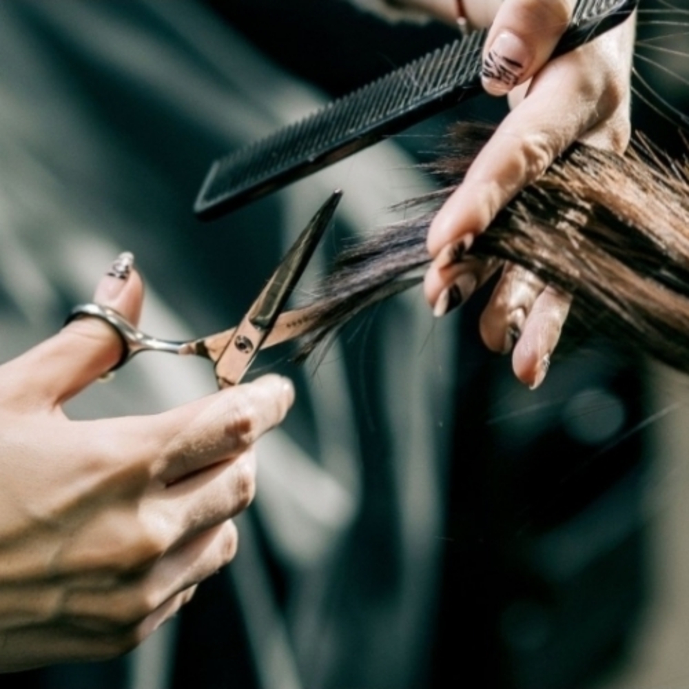 Women's Shampoo, Cut & Style at Mae Dayzz in Tyler, TX