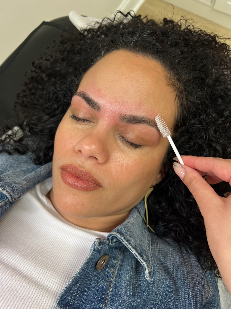 Brow Wax (Women)