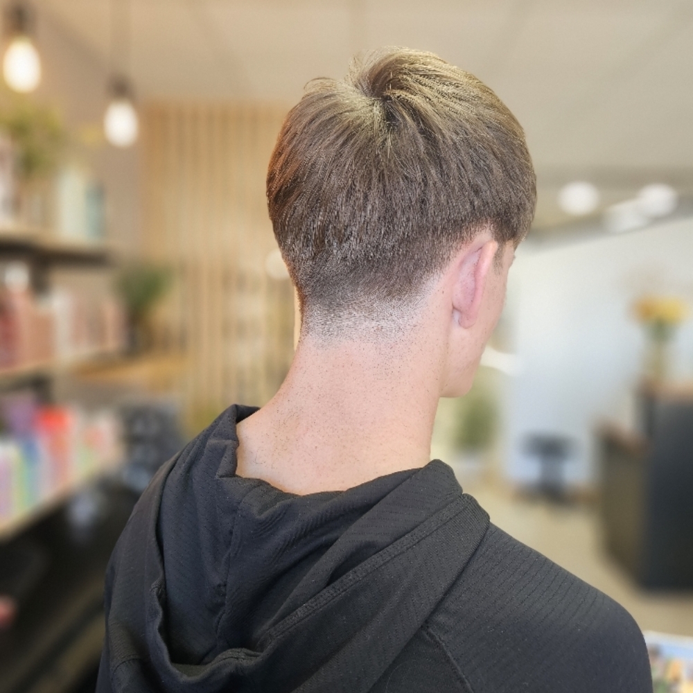 Mens Haircut at TaDa Salon in rock valley, IA