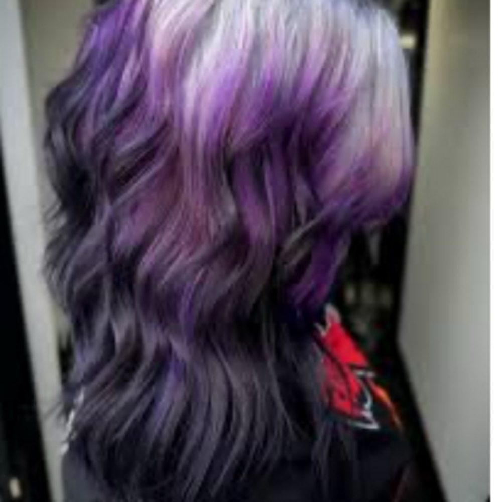 Hair Bundle Coloring at Billion Hairs Salon in Kansas City, KS