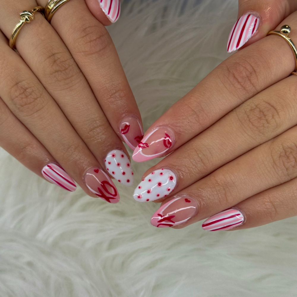 Soak Off at Ikonic Aesthetic Lounge in Asheboro, NC