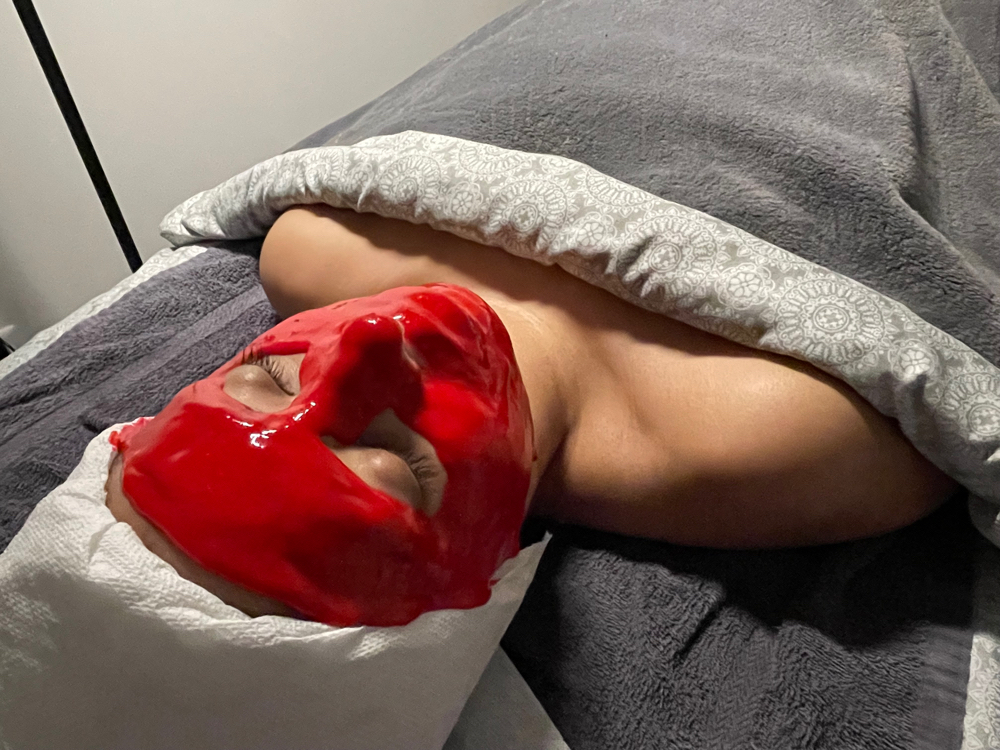 Hydro Jelly Facial