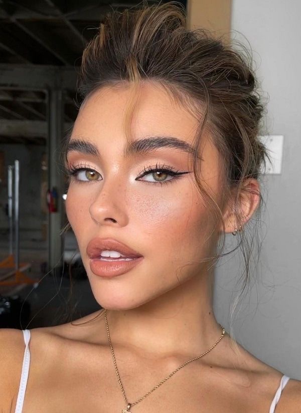 Makeup With Lashes