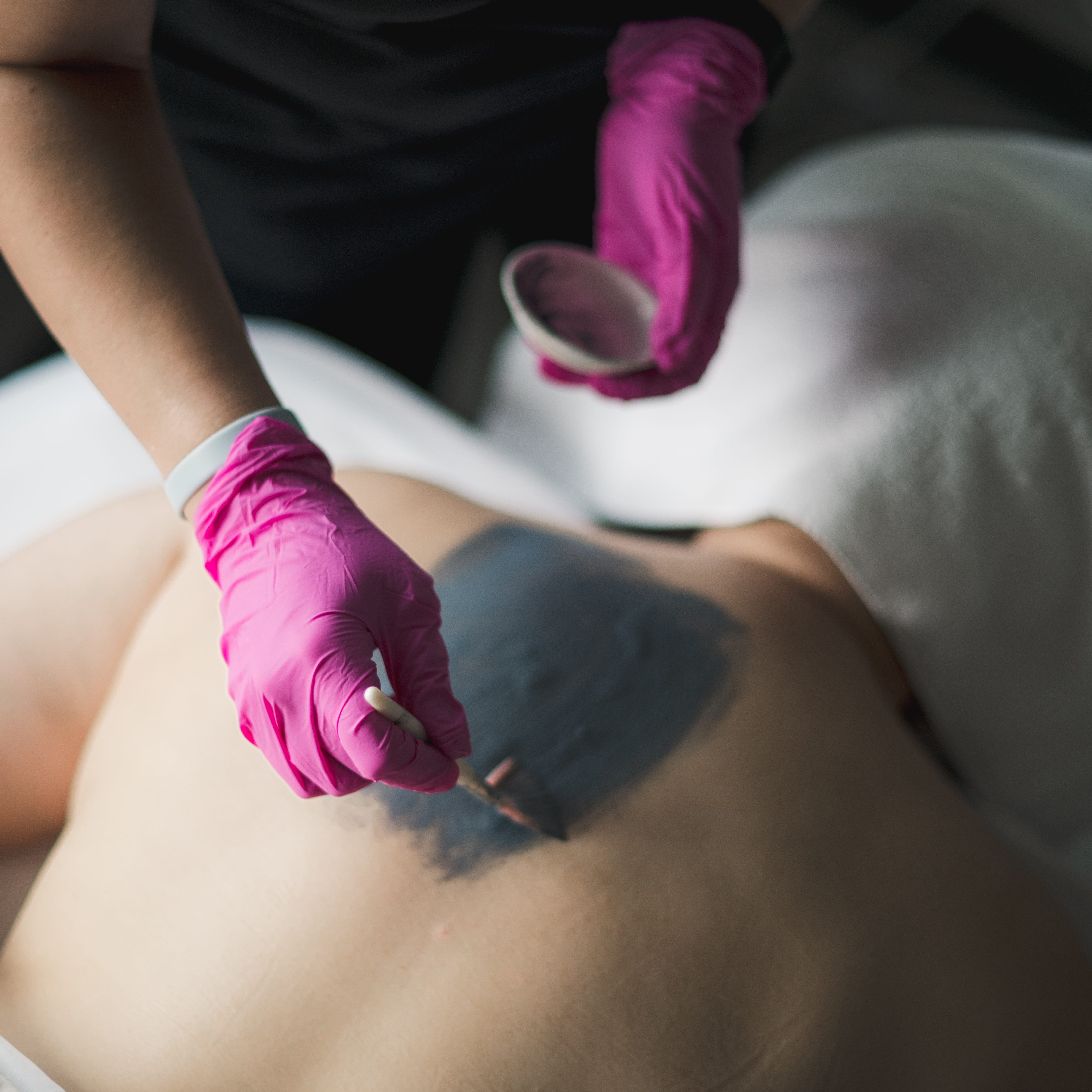 Detoxifying Back Facial at Le Petit Spa in La Center, WA