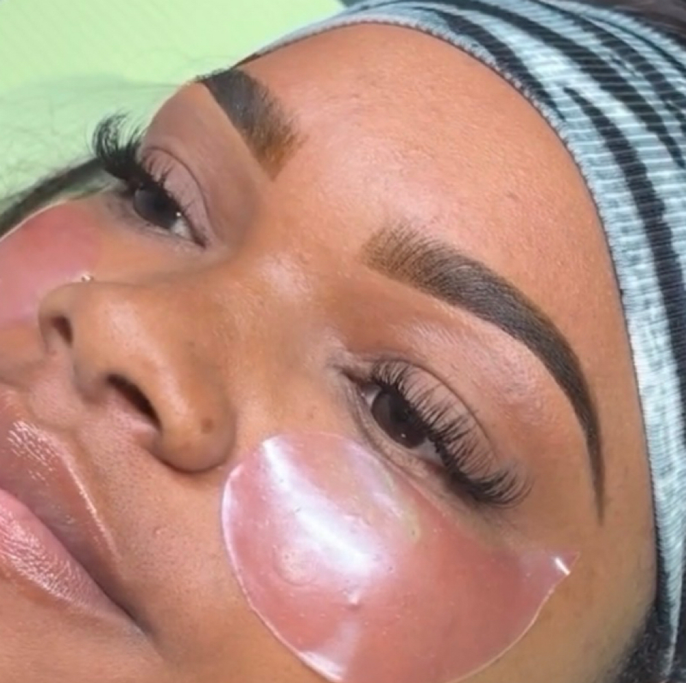 Custom Classic Lash Set at Elegant Vanity LLC in Temple Hills, MD