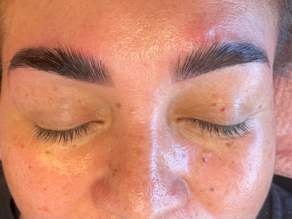 Brow Lamination With Tint