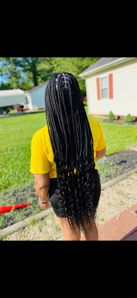 Medium Butt Length Knotless