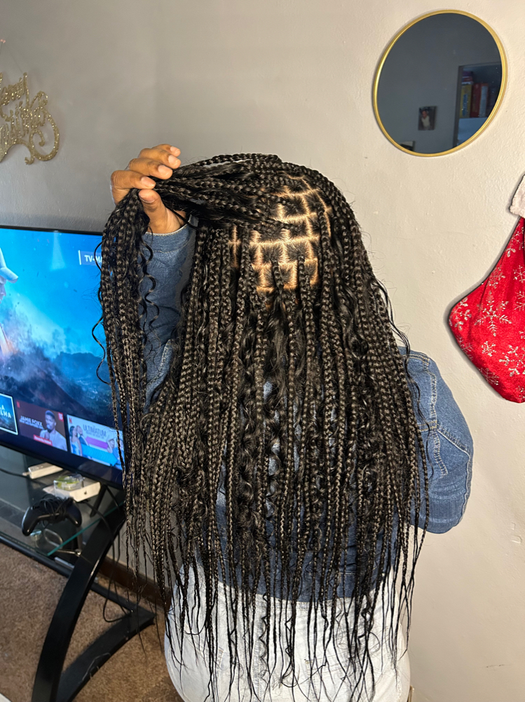 Boho Knotless Braids Medium & Large
