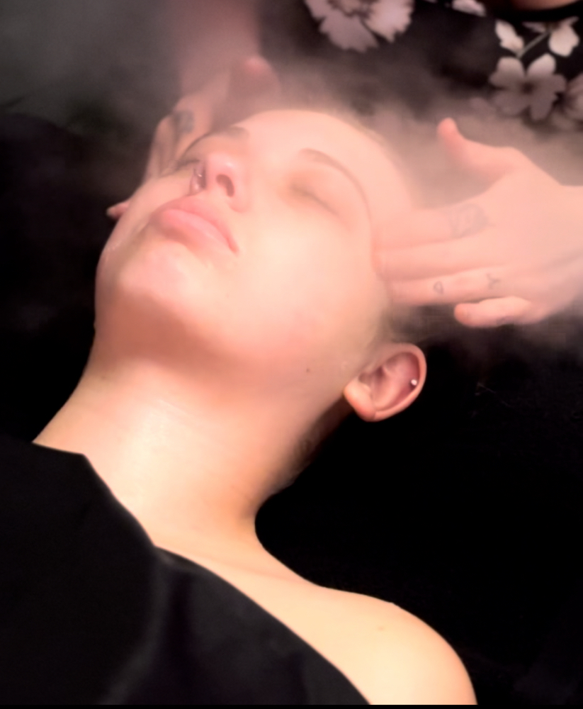 ✨Custom Glow 60-min Facial✨