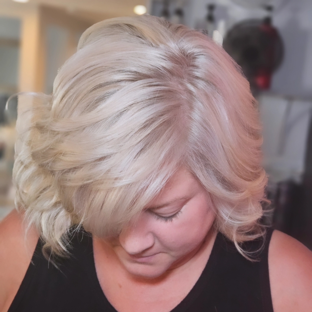 Bleach And Tone Root Re Touch at Devins Beauty Studio in Sanford, MI