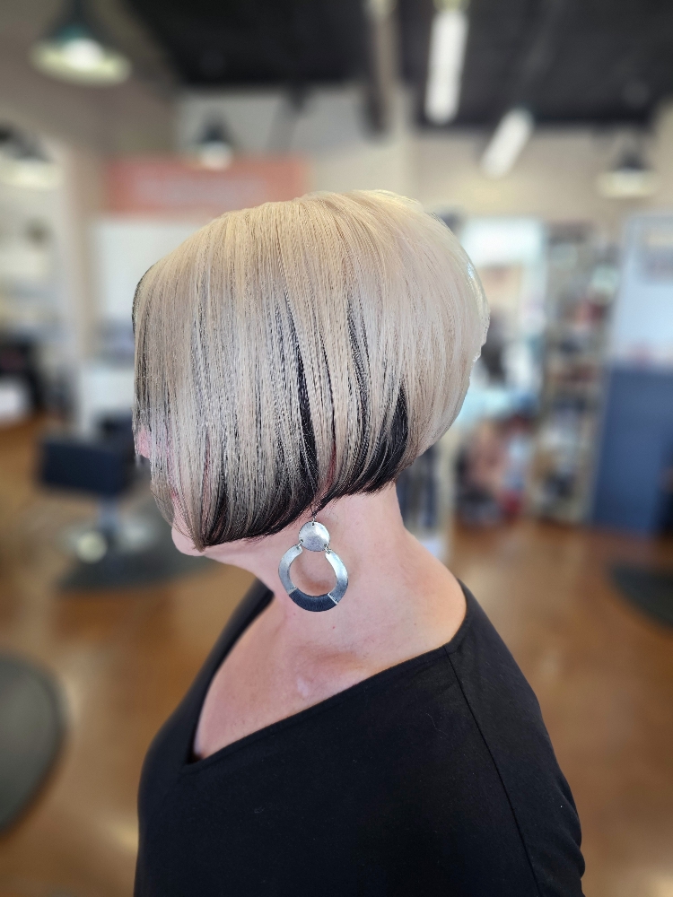 Short/Medium Haircut